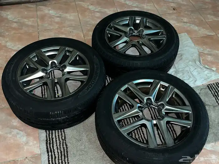 جميع قطع غيار جيب لكزس وكاله LX470 موديل 2004 24
