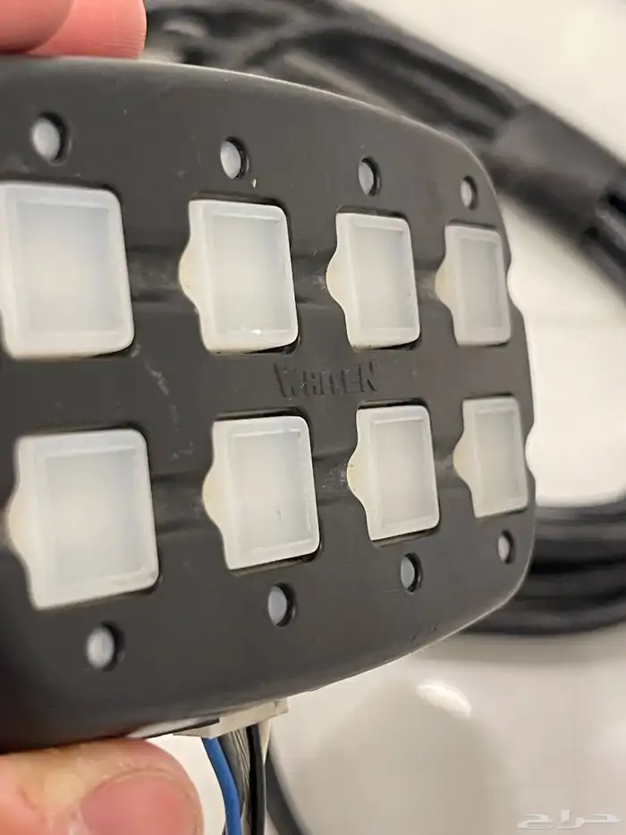 كشافات بوليسية ولمبات سقف واستاند وشماسيات نااادرة 12