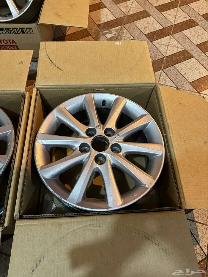 جنوط كامري 2011 -2010 2