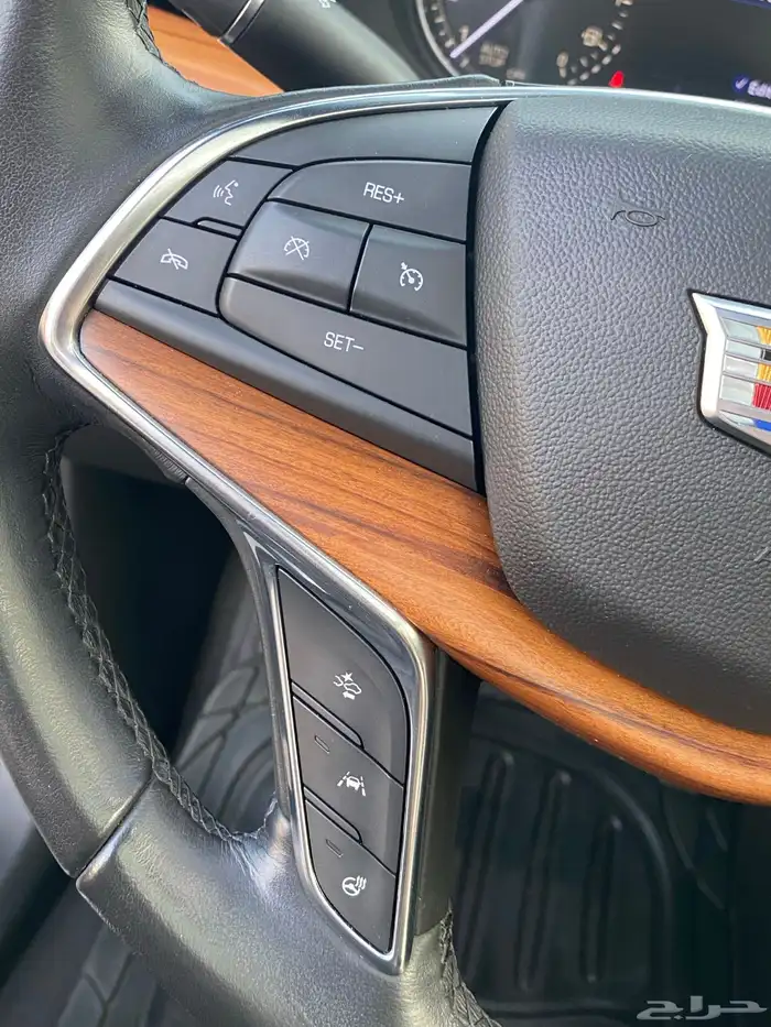 كاديلاك xt5 ممشى قليل مخزن مستعجل 19