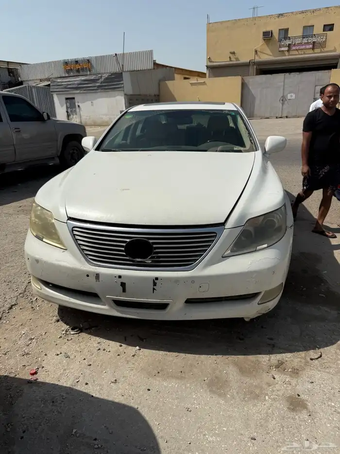 تشليح قطع غيار لكزس VIP خليجي 0