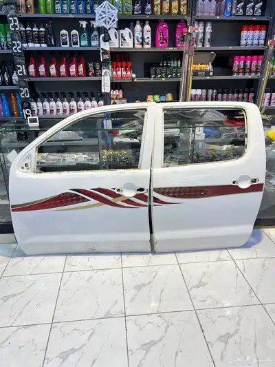 باب هايلوكس 0