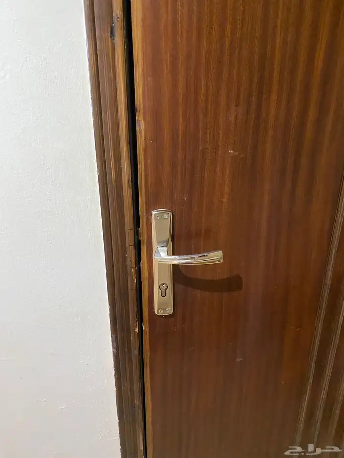 نجار خشب 10