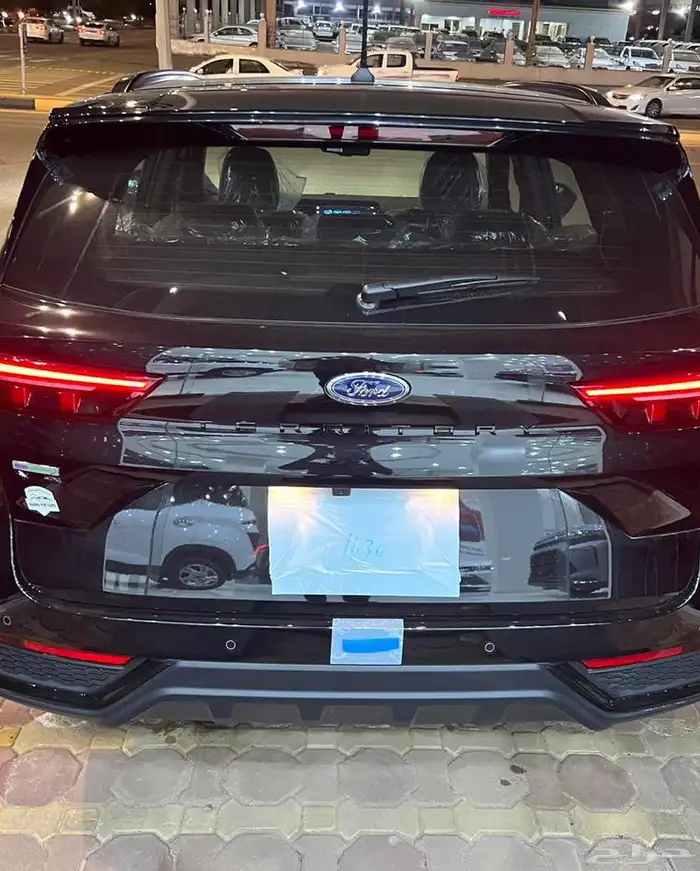 فورد تريتوري بلاك اديشن 2025 7