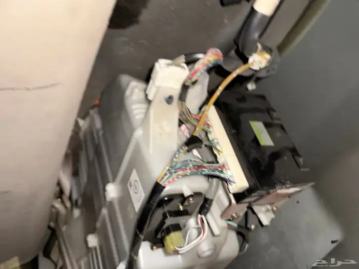 جميع قطع غيار جيب لكزس وكاله LX470 موديل 2004 30