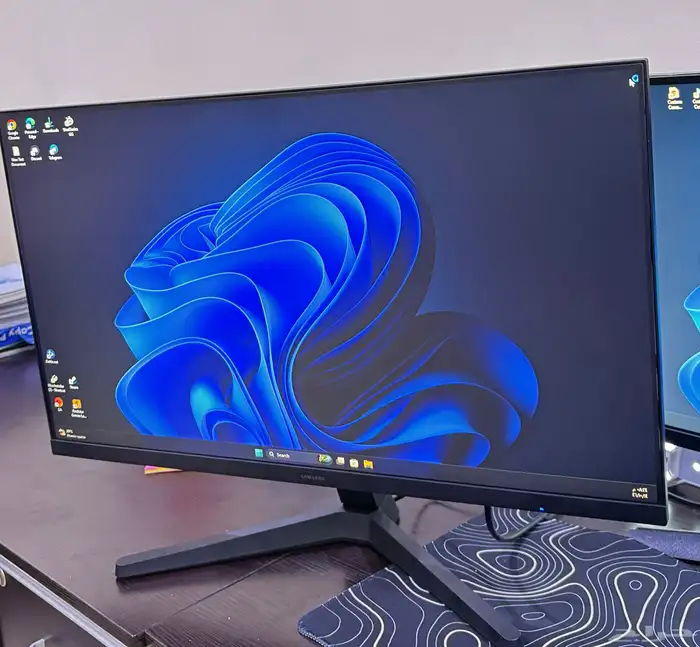 شاشه سامسونج 27 إنش 1