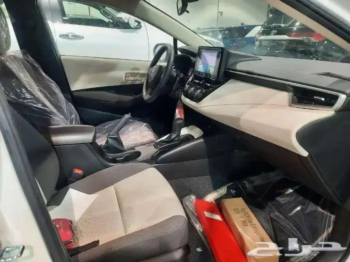 تويوتا كورولا XLI 1.6 بنزين بريمي 2025 تقسيط وكاش 0