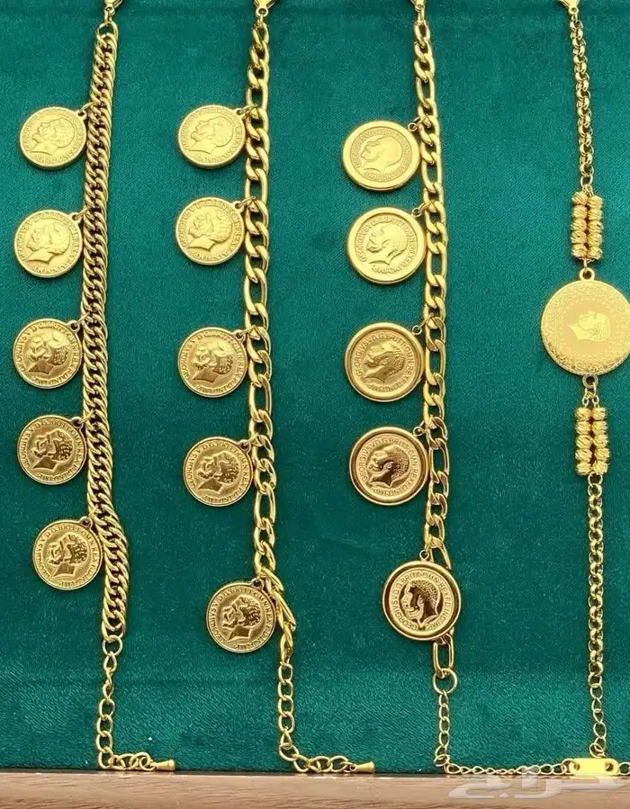 إطلالات ذهبيه عصريه بسعر خيال 30