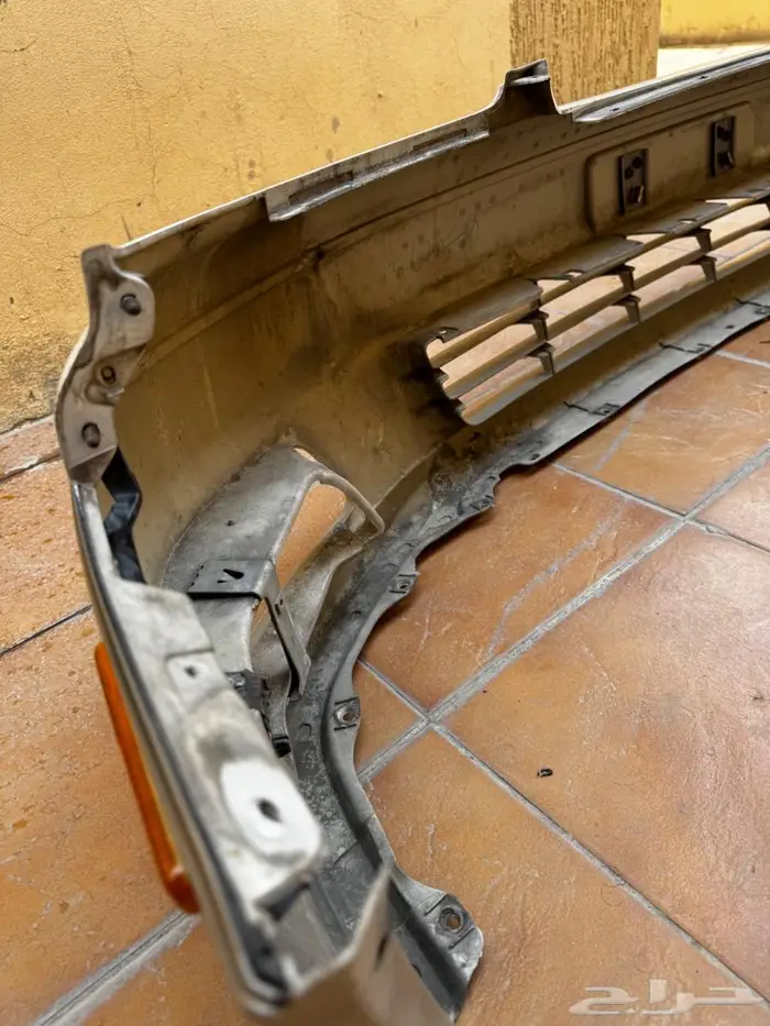 صدام لكزس LS400 أصلي أمامي من موديل 1998 - 2000 أمريكي 10