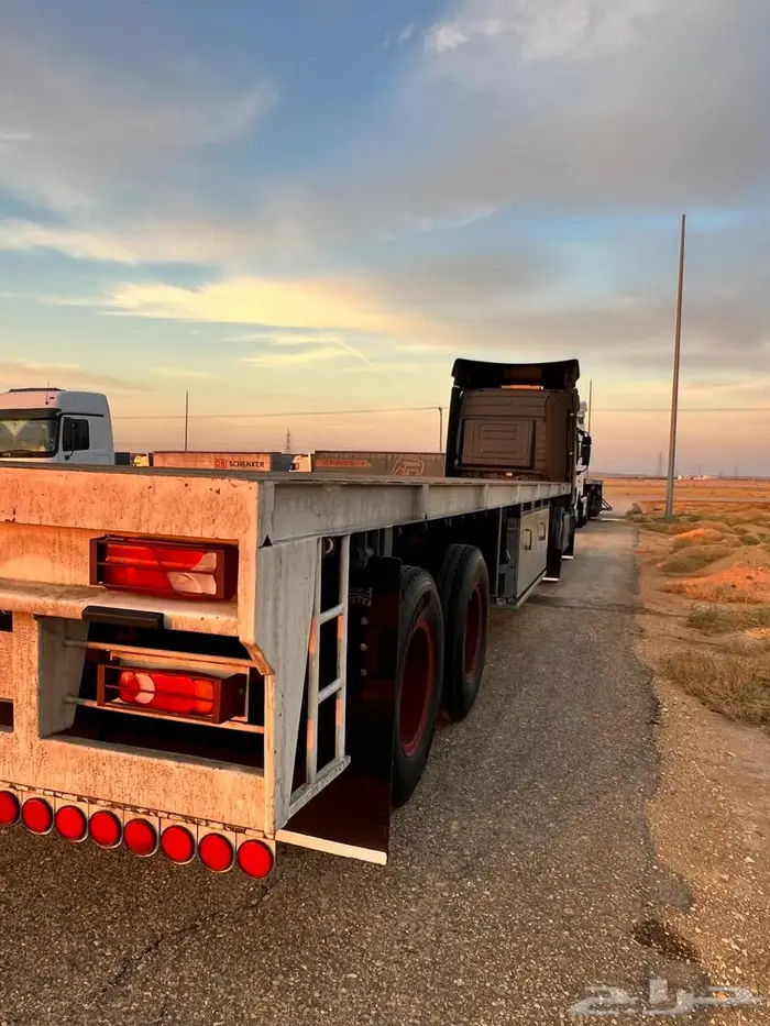 تريلات للنقل البضايع 0