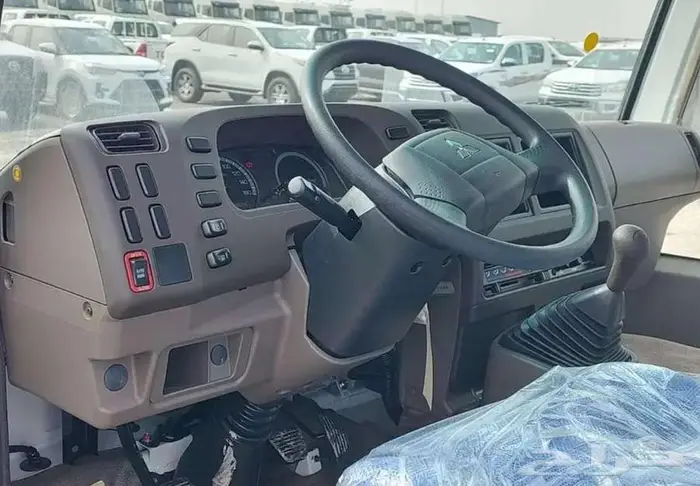 ميتسوبيشي باص فوزو روزا ديزل 26 راكب 2024 2