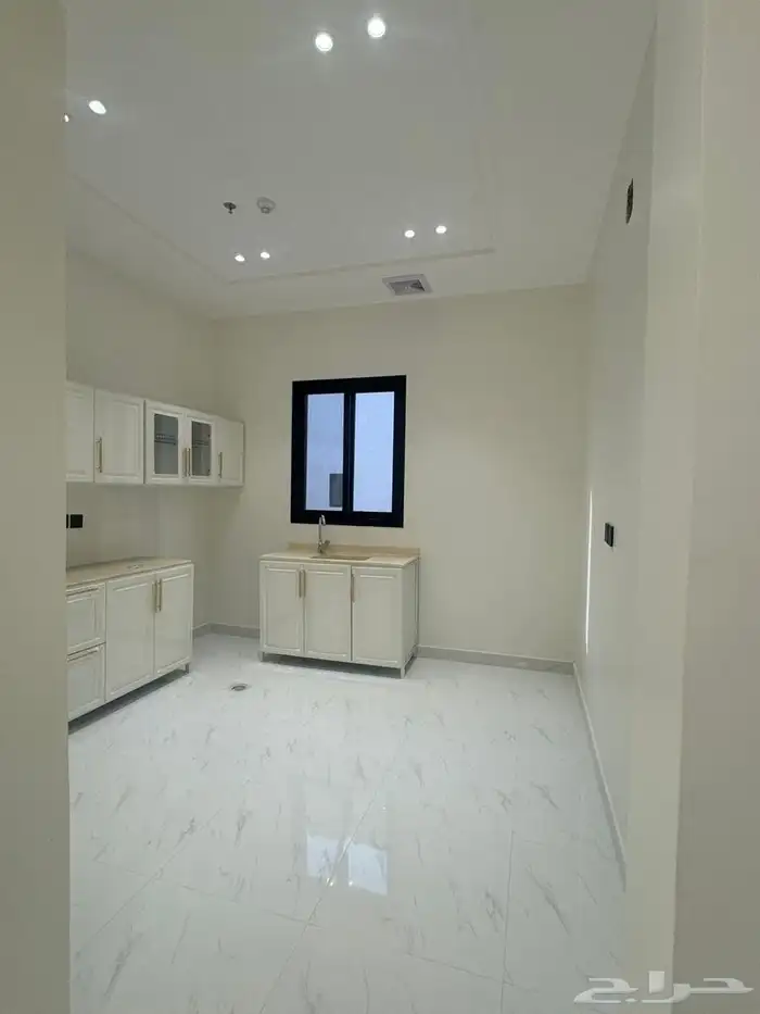 شقق عزاب فاخره للايجار في بوابة الشرق 12