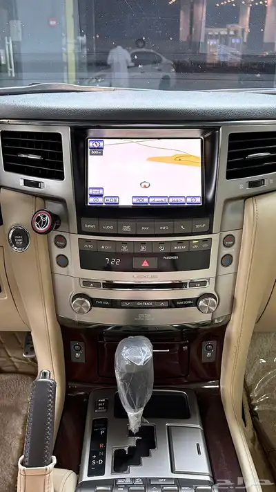 جيب لكزس 2015 فل كامل مخزن 20
