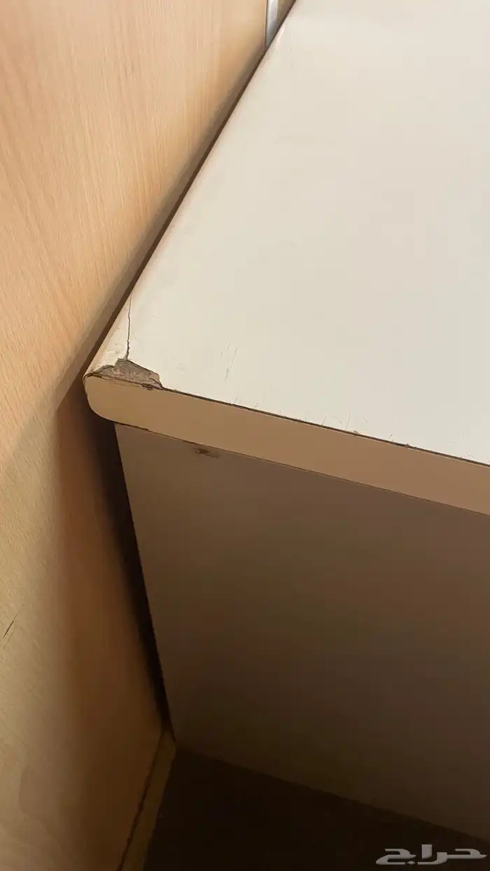 مكتب ووحلتين كنب للبيع مستعجل 0