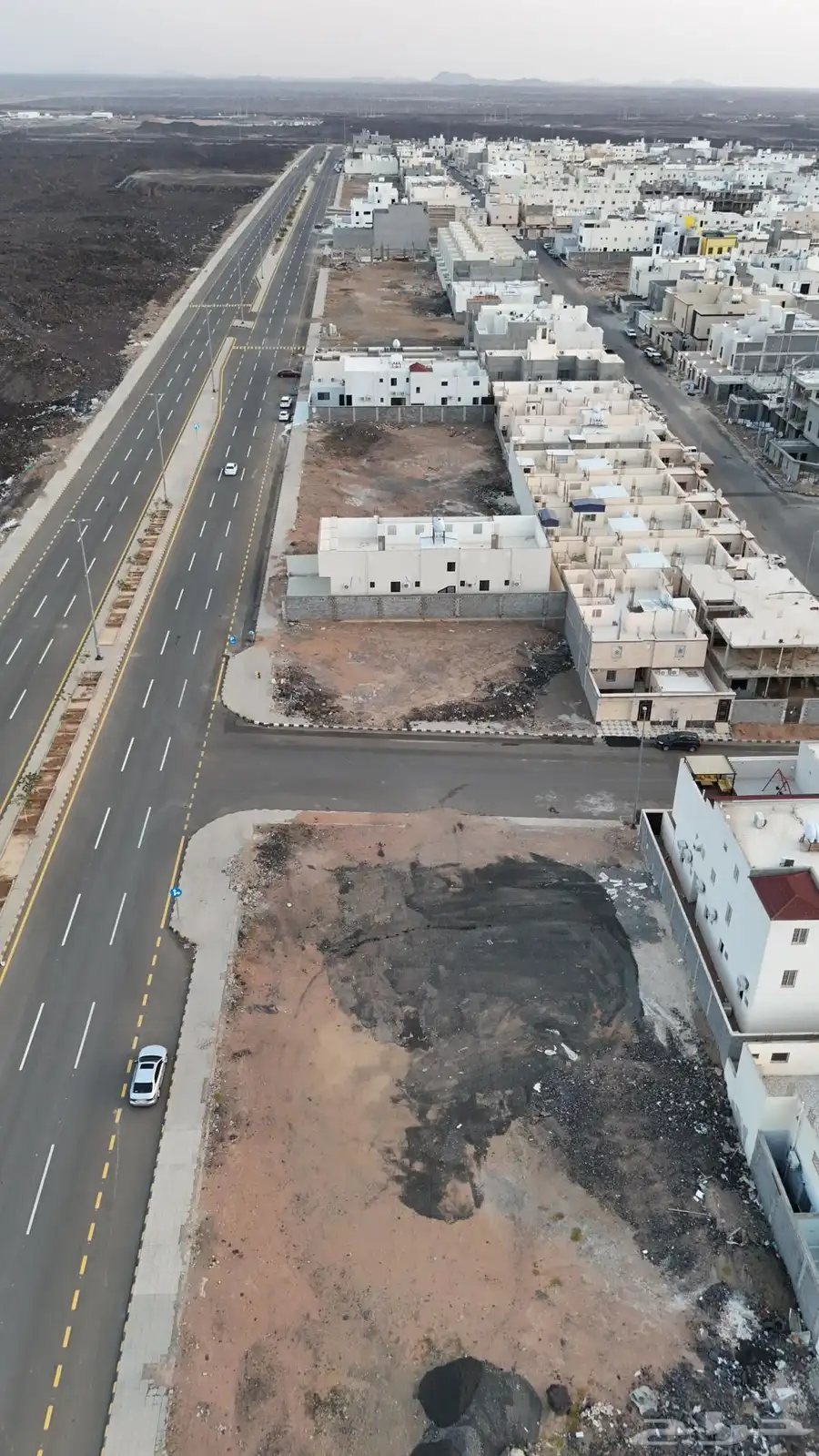 ارض تجاريه سكنيه على شارع 40م و قريبه من القطار 4 دقايق 1