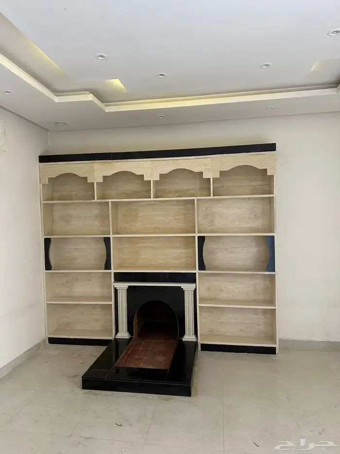 مشبات وقرميد 0