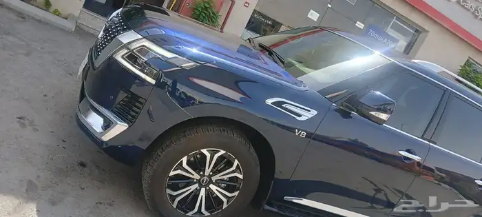 باترول 2023 تيتانيوم V8 سعودي بترومين بحالة الوكاله مخزن 1