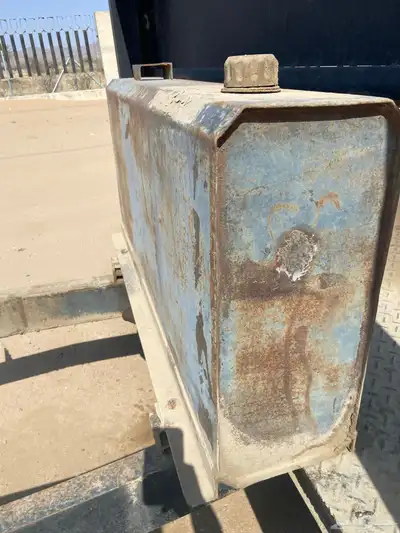 طرمبة قلاب مع خزان هيدروليك للبيع 3