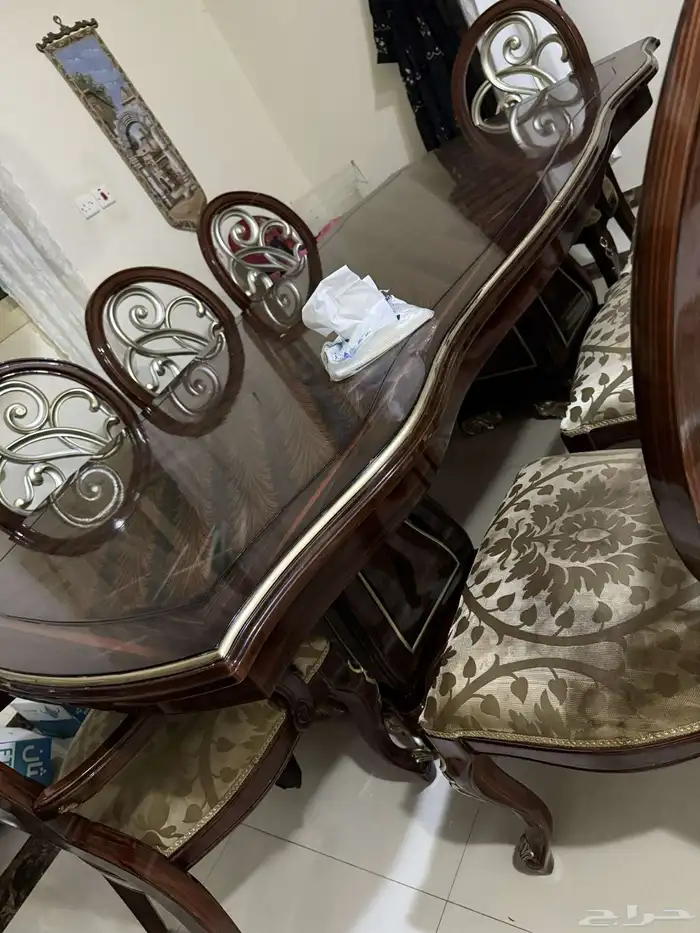 طاولة طعام 0