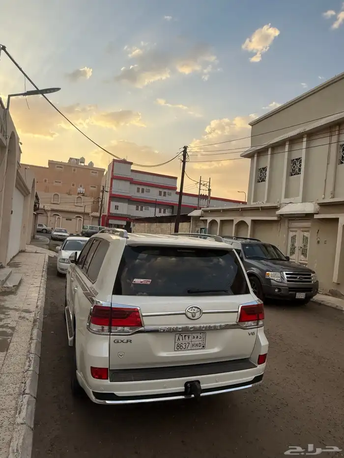 جيب لاند كروزر موديل 2021 8