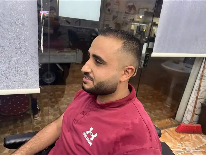 ذكائك خانك صالون عصام هيجيبك حتي لو انت في مكانك 1