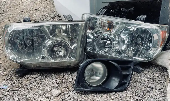 طقم شمعات سكويا وكشاف 3