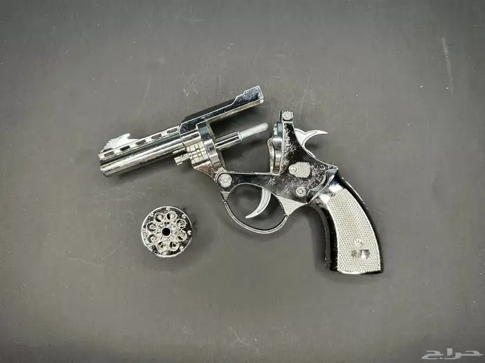 مسدسات حديد 1