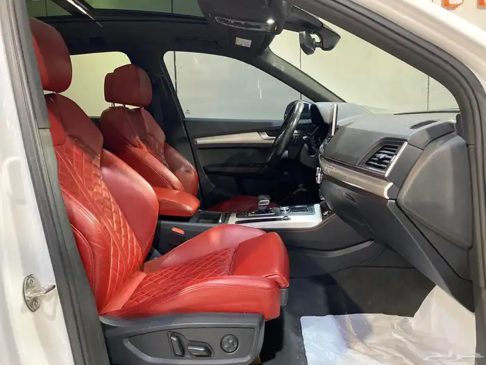 اودي Q5 S 2018 بحالة نظيفة جدا 12