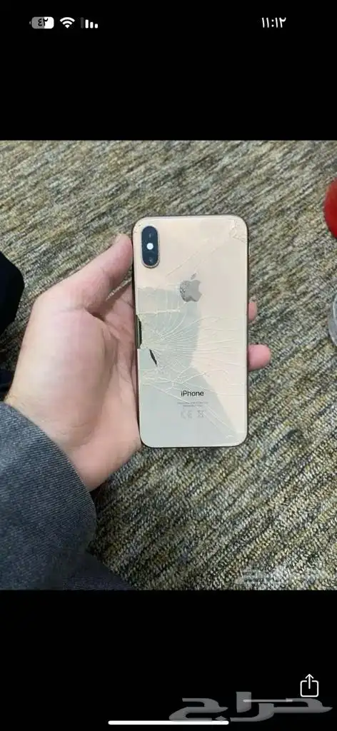 آيفون xs نظيف البطارية 77 على السوم فيه كسر في الخلف فقط 4