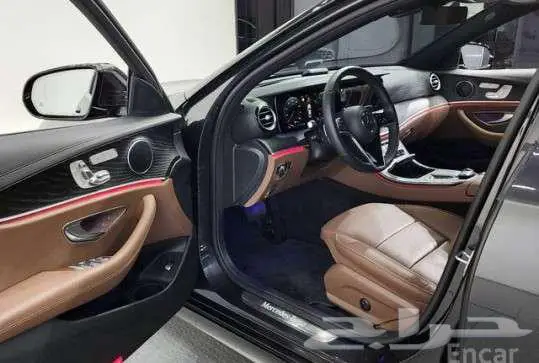 E250 AMG Line 2023 4