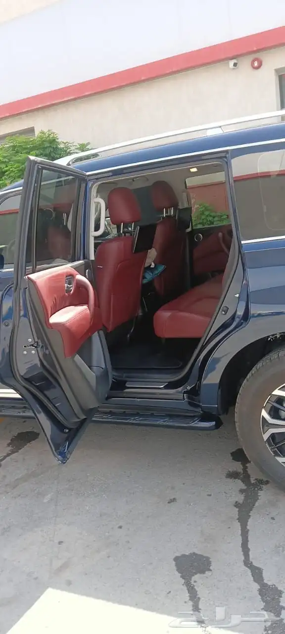 باترول 2023 تيتانيوم V8 سعودي بترومين بحالة الوكاله مخزن 10