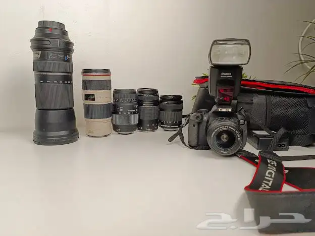 كانون 650D وعدسات وفلاش 1