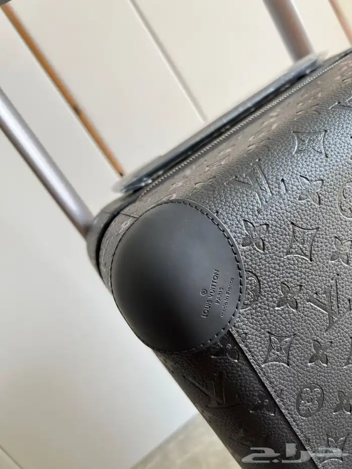 شنطة سفر لويس فيتون 55 سم داخل الطائره LOUIS VUITTON 8