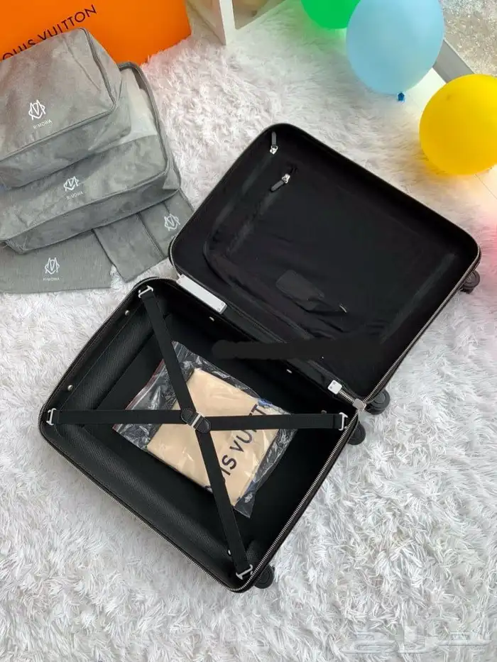 شنطة سفر لويس فيتون 55 سم داخل الطائره LOUIS VUITTON 3