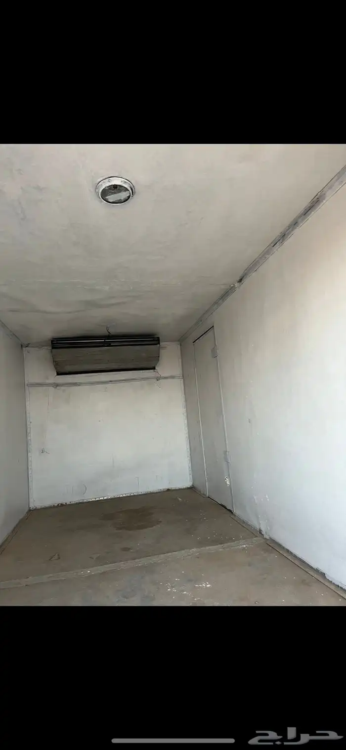 معدات تبريد وتجميد كمبروسرات بأحجام مختلفه وبرادات 4