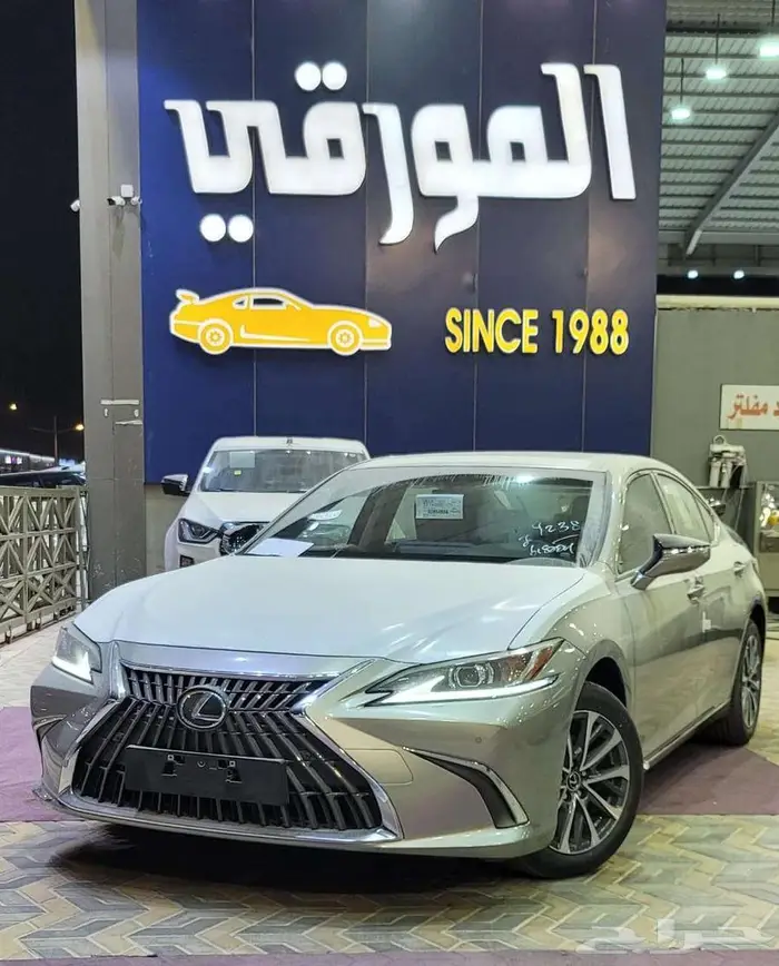 لكزس ES250 ستاندر 2025 اقل سعر اقساط او كاش 0