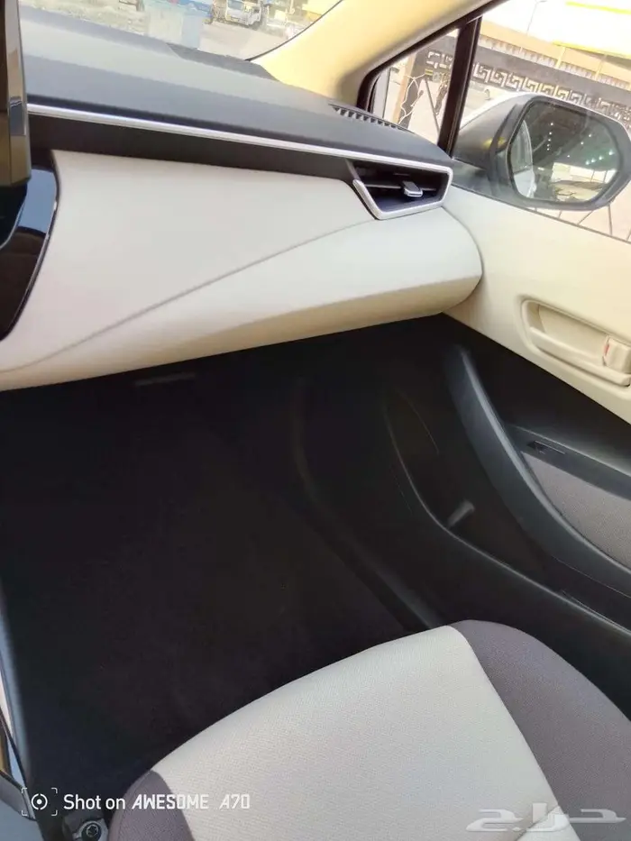 تويوتا كرولا ستاندر 2.0 طيس بنزين 2025 ابيض  فضي  رصاصي 22