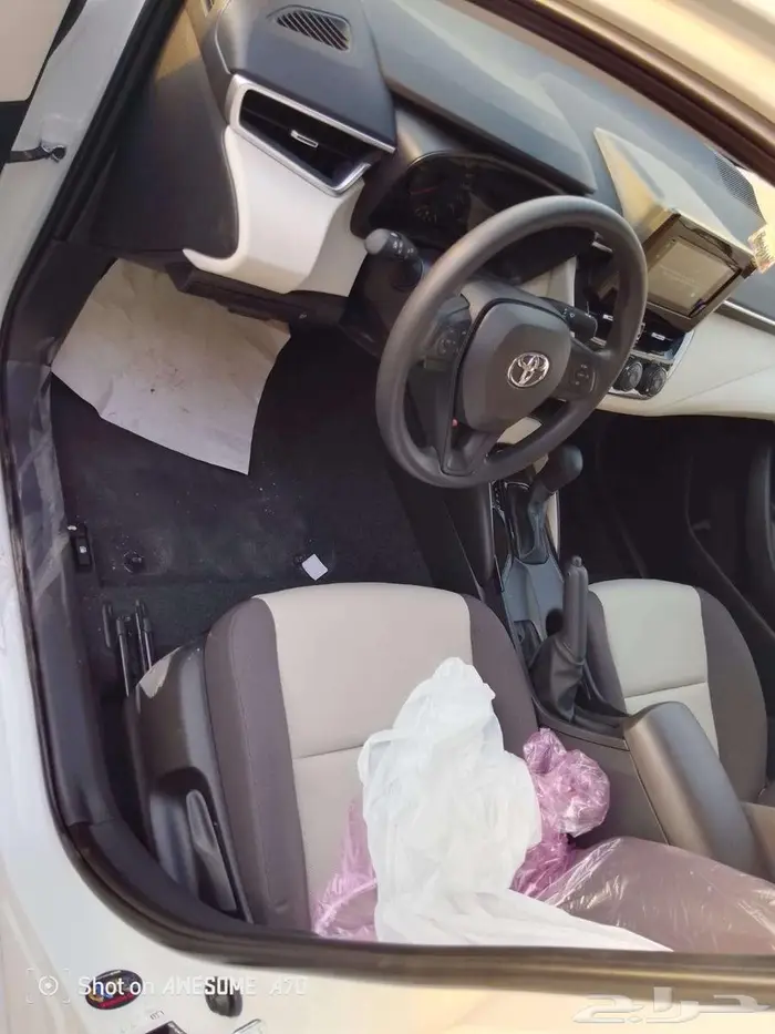 تويوتا كرولا ستاندر 2.0 طيس بنزين 2025 ابيض  فضي  رصاصي 29