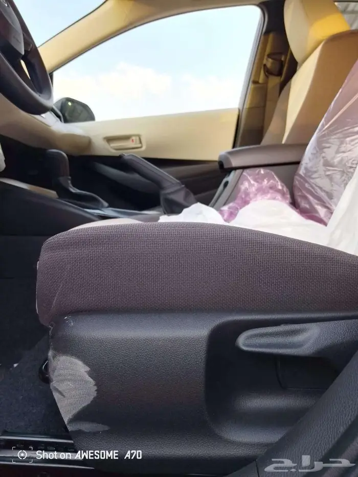 تويوتا كرولا ستاندر 2.0 طيس بنزين 2025 ابيض  فضي  رصاصي 26