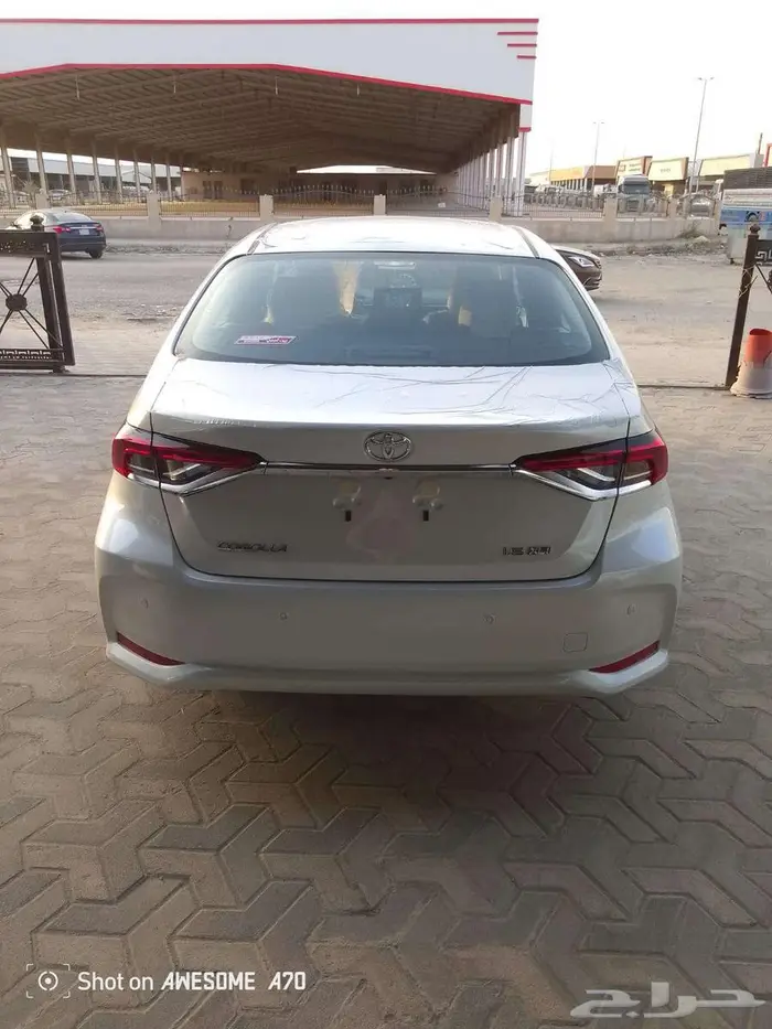 تويوتا كرولا ستاندر 2.0 طيس بنزين 2025 ابيض  فضي  رصاصي 11