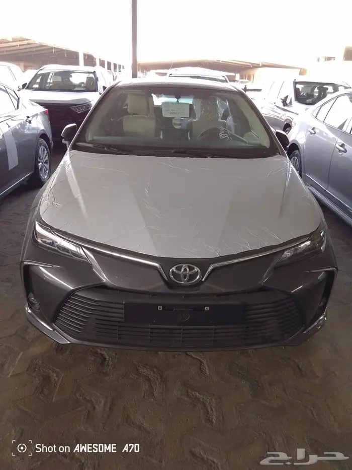 تويوتا كرولا ستاندر 2.0 طيس بنزين 2025 ابيض  فضي  رصاصي 6