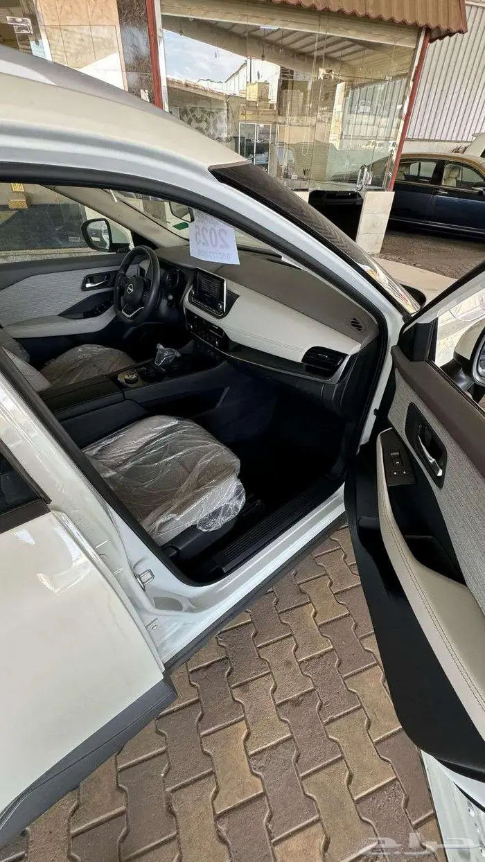 نيسان اكس تريل ستاندرد دبل 5 راكب بنزين سعودي موديل 2025 11