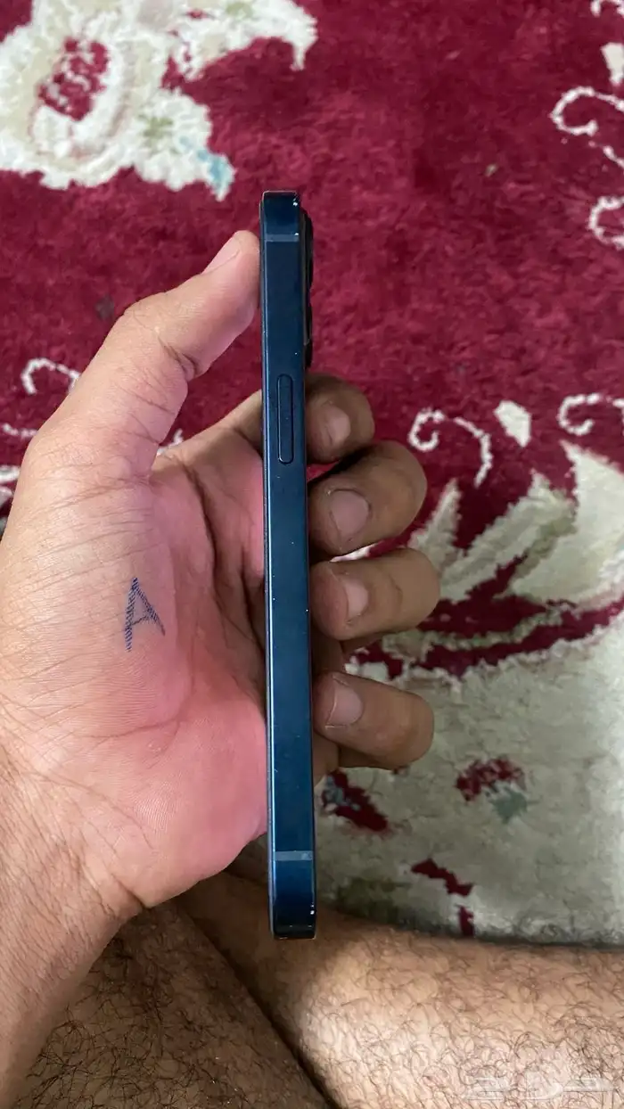 آيفون 13 العادي 1