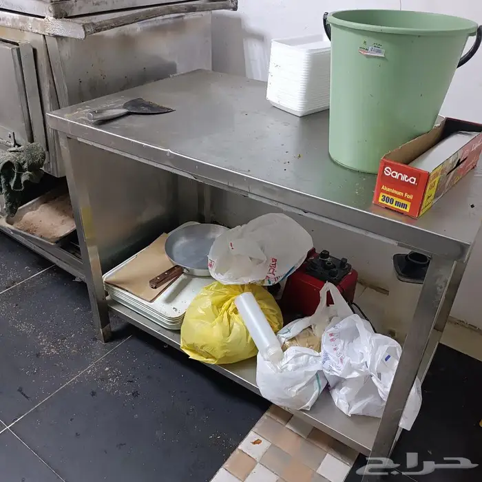 اغراض مطعم للبيع 3