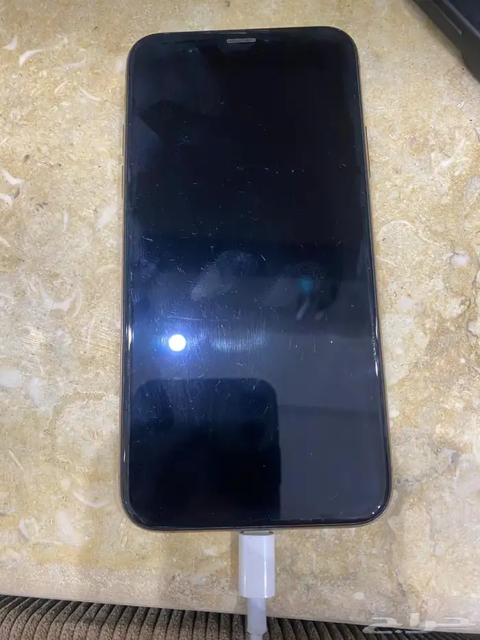 آيفون Xs 1