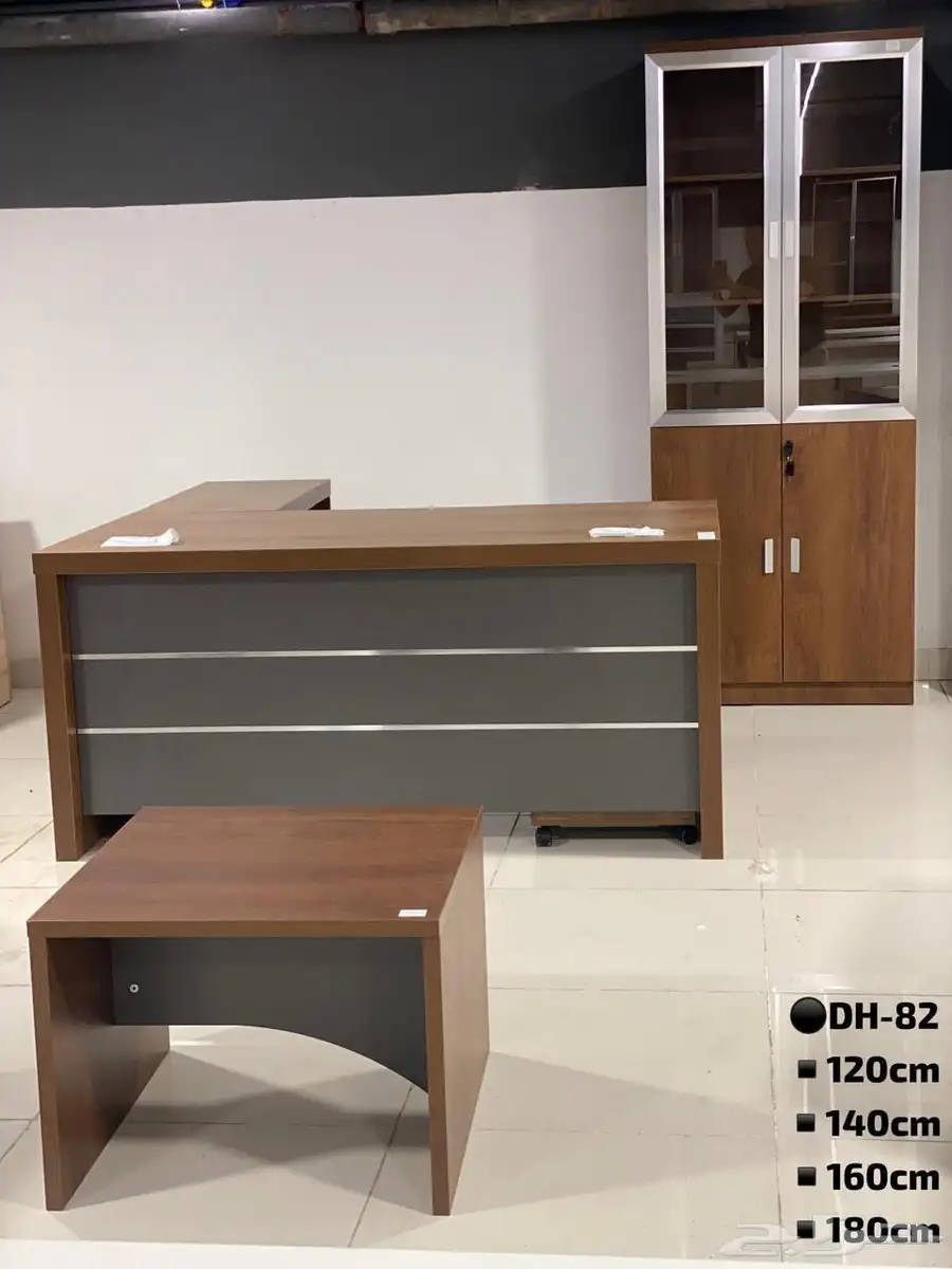 مكاتب إدارية طقم كامل و مكتب مدير شكل جديد كراسي و اثاث 38