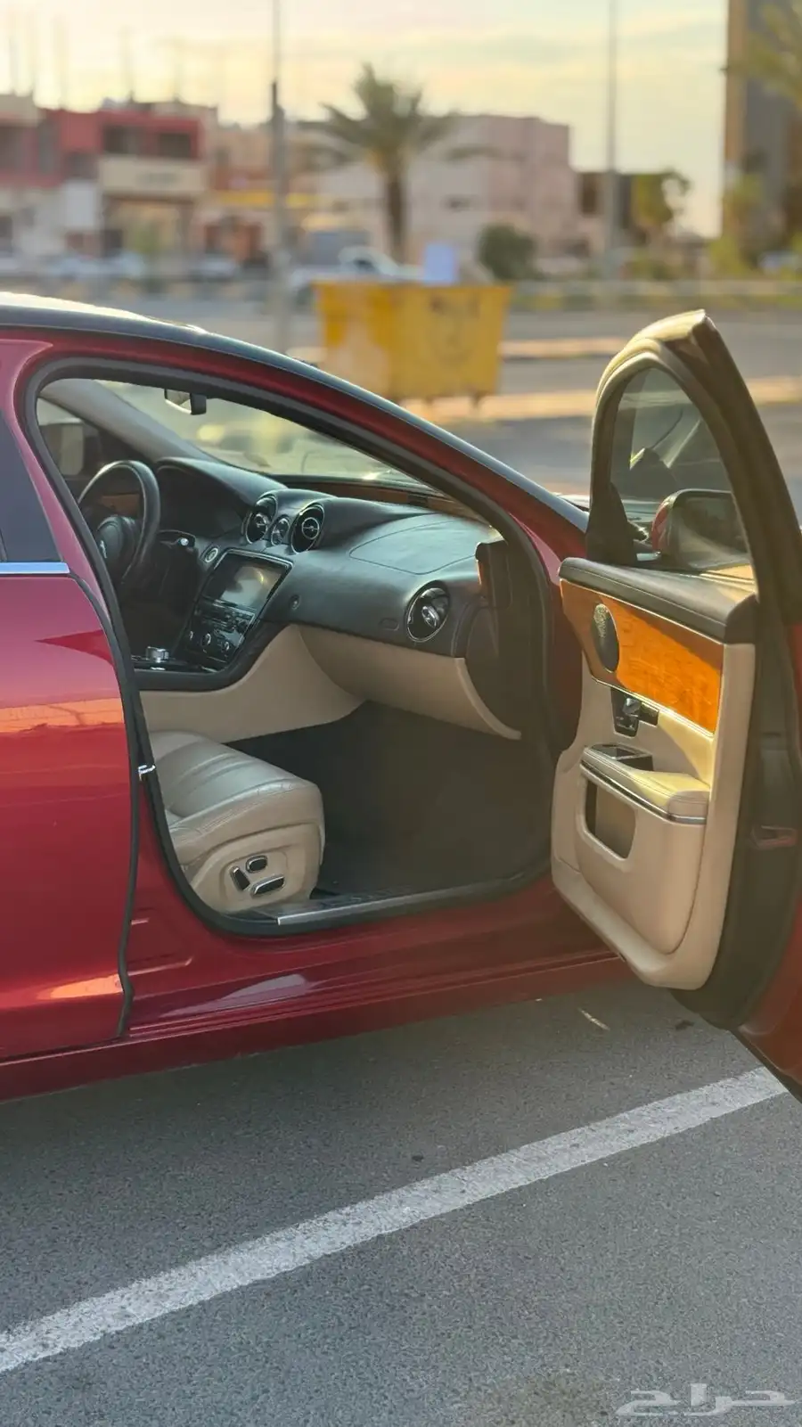 جاكور 2012 XJL 13
