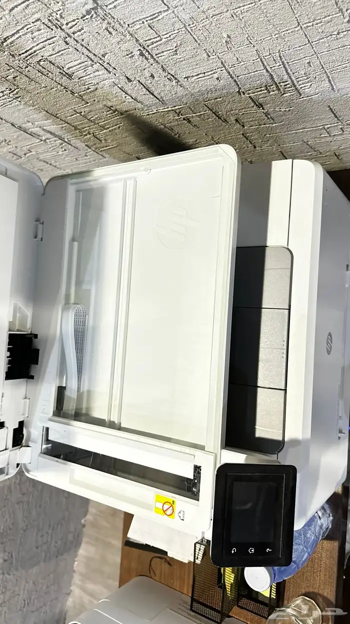 طالبة شبه جديدة 1