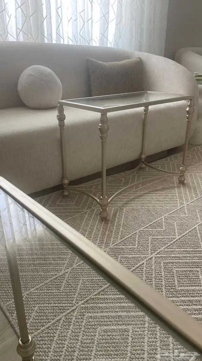 طاولات خدمه 1