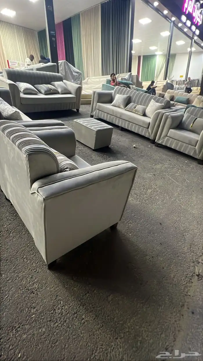 تفصيل وتنجيد كل انواع الكنب جلسات متصلة جاهزه 4 5 بسعر 1500 0